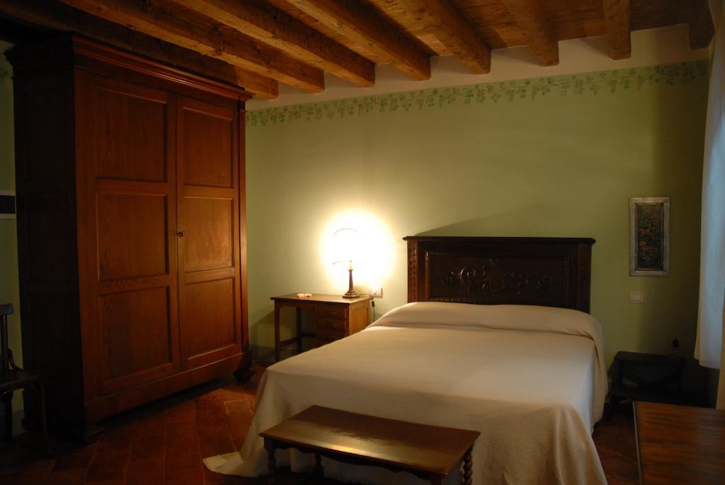 Agriturismo La Costa Crema Habitación foto